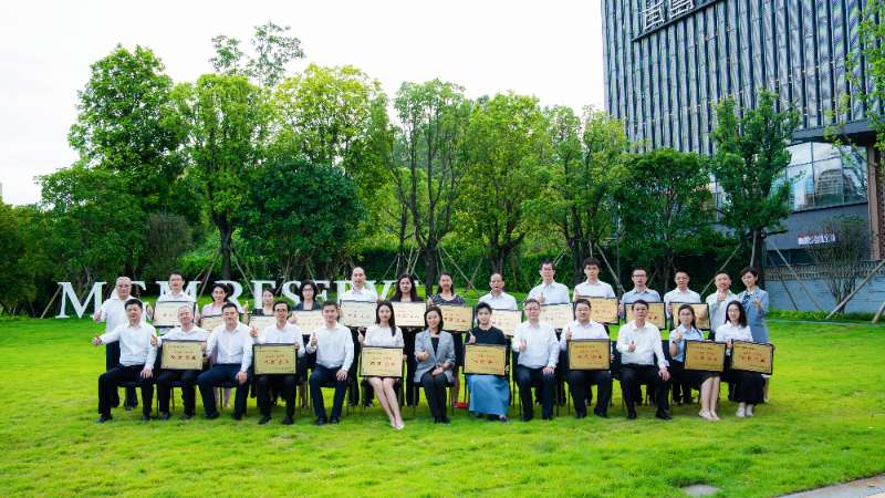 抖圈论坛财哥电气获评普洱市 “双强” 企业称号！